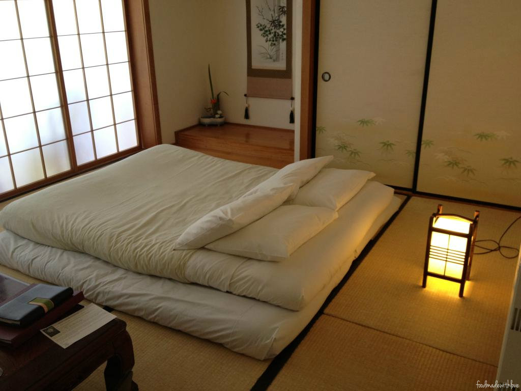 japanese fution bed